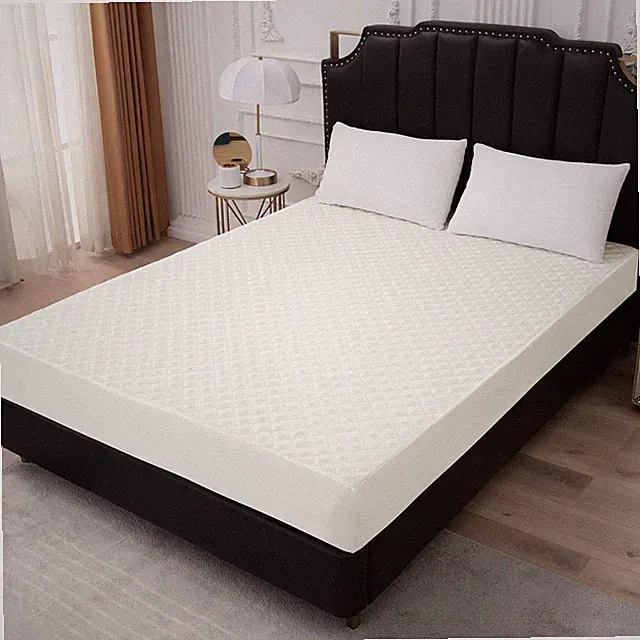 Bed Waterproof Mattress Cover Geometric Quilted Mattress Protector Soft