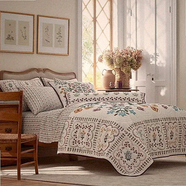 Rifle Paper Co. Lottie Quilt - Ivory, Full/Queen, USA Stock, Free Ship